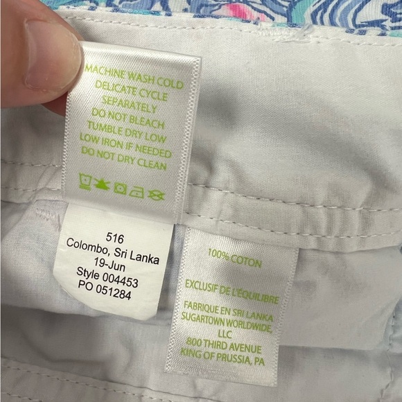 Lilly Pulitzer Blue Haven Raising Shell Walsh Shorts Size 2 - Picture 6 of 6